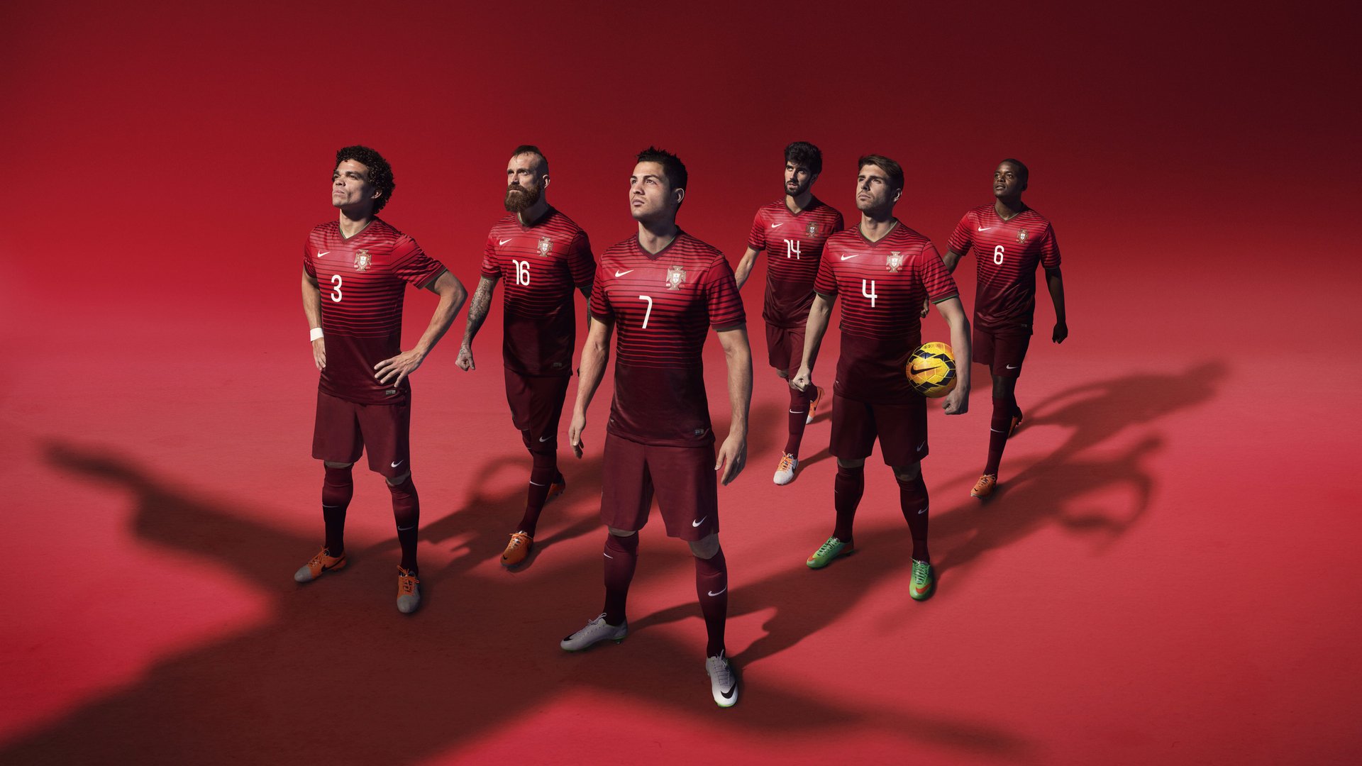 弗兰：无论是防守还是进攻，瑞·弗兰都在全黑队中发挥着至关重要的作用