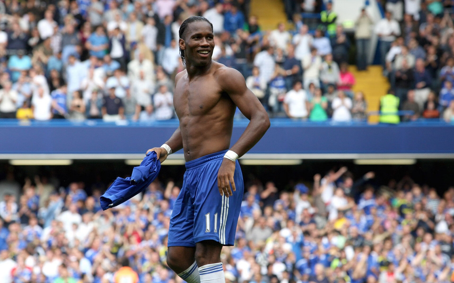 德甲策略多变：攻防节奏快，精彩不断，德甲德甲