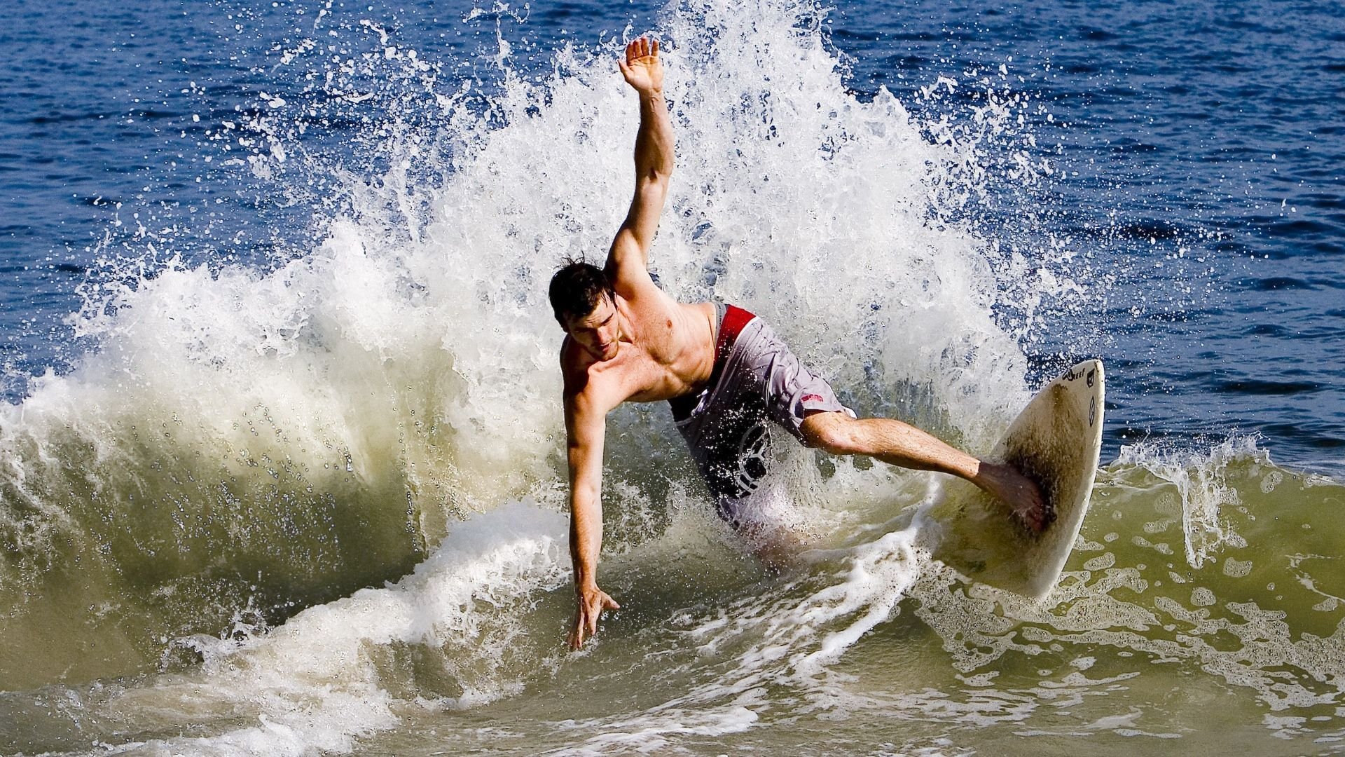 阿伦·斯密斯：全黑队的“掌控者”，带领球队不断突破极限